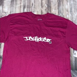 DC Shirts - Men’s DC Shoe T-shirt magenta DC Shirts - Men’s DC Shoe T-shirt magenta